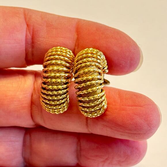 12K 1/20 GF clip on earrings textured faux hoops classic elegant hallmarked - Picture 7 of 12